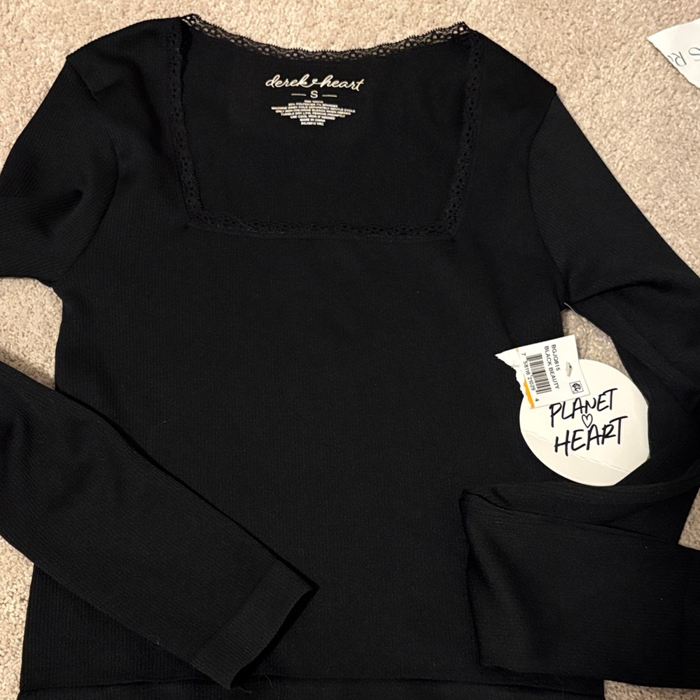 Derek Heart Black Long Sleeve Top